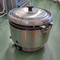 【中古】ガス炊飯器 3.3升 リンナイ(Rinnai) RR-30S2 幅466×奥行438×高さ442 都市ガス 【送料別途見積】【業務用】【飲食店 店舗 厨房機器 ガス炊飯器 業務用ガス炊飯器】