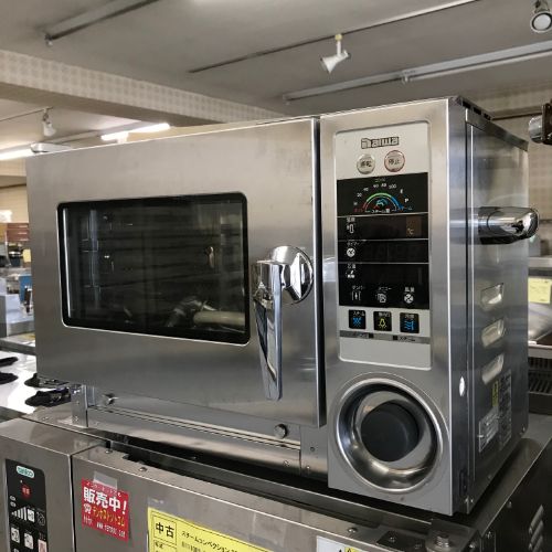 ■ 商品について ■美品です!■ 商品概要 ■商品名：電気スチームコンベクションオーブン外形寸法：W595×D420×H430(mm)メーカー：大和冷機型式：DSC-022SC年式：2020年製電源：単相200V 50/60Hz共用コンセントプラグ：あり消費電力：1.9kW重量：35kg付属品：写真の通り説明書：なし保証期間：納品日より1ヶ月(離島や一部地域では保証対象外とさせて頂きます。)ランク：A特記事項： ※別途給排水設備が必要です。最寄の専門業者へご依頼ください。 販売店：テンポス名古屋千種店（愛知県名古屋市）からの配送です。この商品は中古ですので1品ものです。店頭販売もしておりますので、売り切れる場合が御座います。売り切れた場合は、迅速にペ-ジの更新をするよう心掛けておりますが、リアルタイムではございません。掲載商品が完売している場合もありますのでご了承ください。在庫に関しましてはお気軽にお問合わせ下さい。■ ランクの規定について ■ランクN：未使用品、または一度も使用されていない。ランクS：数回程度使用されているものの、ほとんど未使用品と変わらない。ランクA：小傷、擦り傷が見られるが、大きな欠点もなく、程度が良い。ランクB：中小傷が見受けられるが、十分使用できる。ランクC：傷が多く、大きな傷も数箇所見受けられるが、使用に問題はない。■ 配送等について ■この商品は、購入金額や購入台数に関わらず、別途配送料金が発生致します。当商品の配送は車上渡しのみとなります。配送料金はご注文時に送信される自動配信メールの金額とは異なります。配送料金は、当店よりお送りさせて頂きますメールにてご確認ください。お見積をご希望のお客様は、配送先のご住所をご記入の上、お気軽にお問合わせください。ガス接続工事、及び給排水工事は承ることが出来かねます。お客様にて手配頂きますようお願い致します。【買取について】テンポスでは買取・再生事業を展開致しております。全国年間15,000件以上の買取実績！まずはお気軽に無料査定をご利用くださいませ！厨房機器用品、家具、食器、調理道具の買取も承っております。詳しくは「テンポス買取ドットコム」へ。※型式や仕様度合いによって一部買取不可商品もございます。予めご相談ください。店舗・厨房、中古厨房機器。厨房用品なら、テンポスドットコムにお任せ下さい！【補助キーワード】中古電気スチームコンベクションオーブン,中古オーブン