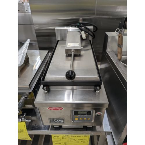 【業界最長1年保証】【中古】電気餃子焼機 日本洗浄機 CZ192B 幅280×奥行615×高さ390 【送料別途見積】【業務用】【飲食店 店舗 厨房機器 餃子焼器 業務用餃子焼器】