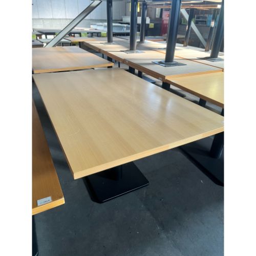 【中古】白木メラニンテーブル(2ポール脚) 幅1500×奥行900×高さ730 【送料無料】【業務用】【飲食店 店舗 厨房機器 テーブル 業務用テーブル】