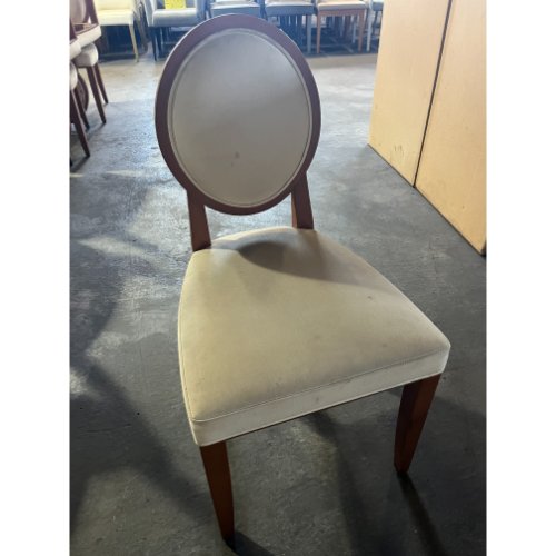 【中古】洋風イス(木フレーム/座/背アイボリー) 幅440×奥行510×高さ840 【送料無料】【業務用】【飲食店 店舗 厨房機器 イス 業務用イス】