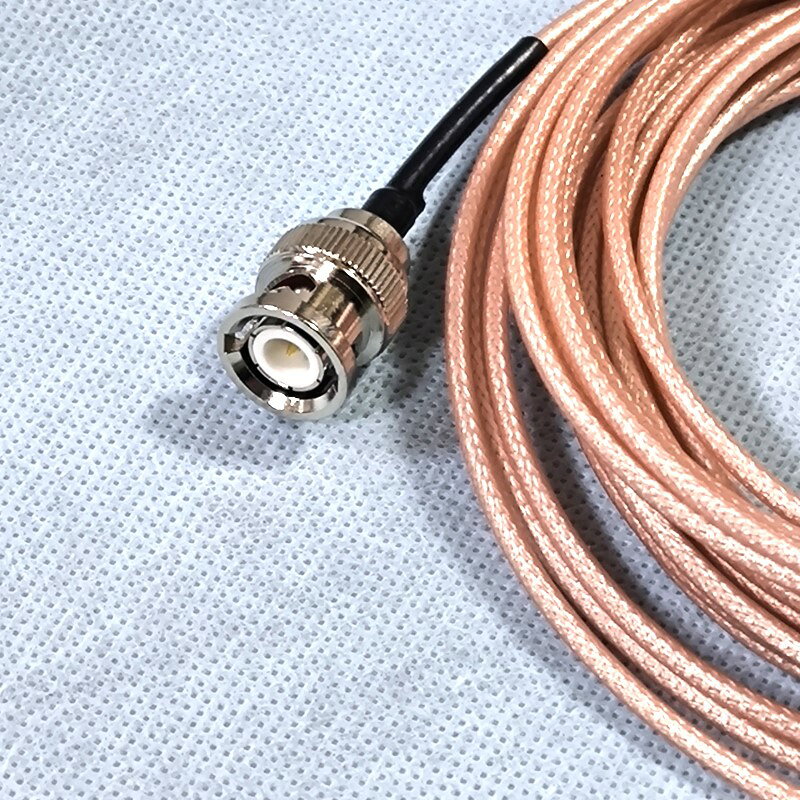 HamgoのBNCアンテナ用 基台 ＋ テフロンケーブル 5m マグネット 基台 ゴムパッド付 無線 MCゴムキャップ付　磁石 室内 車載 基台同軸 ケーブル　BNCオス｜アングル2