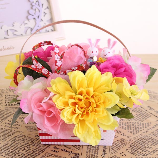 ひな祭りアレンジメントアーティフィシャルフラワー 造花高さ12cm壁掛ペーパーバック