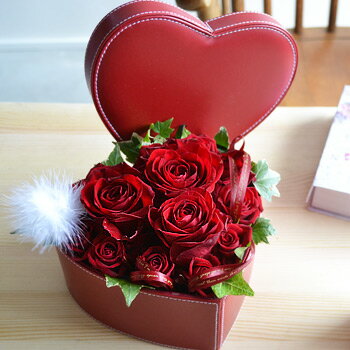 大輪バラのハート アレンジメント バレンタイン 誕生日 結婚記念日 プレゼント 開店 還暦 薔薇(ばら)送料無料格安通販　バレンタイン　人気　ランキング