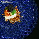 【クーポン配布中】ハナ プレート 28cm ブルー ガラス // ガラス食器 皿 お皿 大皿 盛皿 プレート ディナー パーティー ホールケーキ オードブル 前菜 クリスマス お祝い おもてなし 青 モダン かわいい おしゃれ