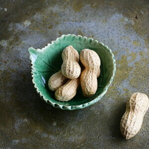 【クーポン配布中】匠の技 織部 大葉小付 8cm グリーン//美濃焼 和食器 モダン 小鉢 豆鉢 前菜鉢 副菜鉢 食器 お皿 皿 おしゃれ かわいい 珍味鉢 ミニ小鉢 ボウル 緑 リーフ 薬味皿 醤油皿 和の小鉢 大葉 小付け小鉢 うつわ 器 漬物鉢 漬物皿 菓子皿 和カフェ カフェ風食器