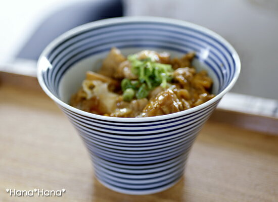 【クーポン配布中】手描き藍駒筋 入れ子丼 16cm 波佐見焼 // 和食器 鉢 深鉢 入れ子碗 丼 どんぶり ボウル サラダボウル 和モダン おしゃれ いれこ碗 磁器 大きめ 大きい シンプル 電子レンジ 食洗機 食器洗浄機 対応 OK ブルー かわいい 多用丼 どんぶり鉢 丼物 ラーメン