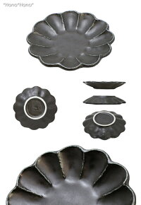 カネコ小兵リンカ花型小皿14.5cm黒練