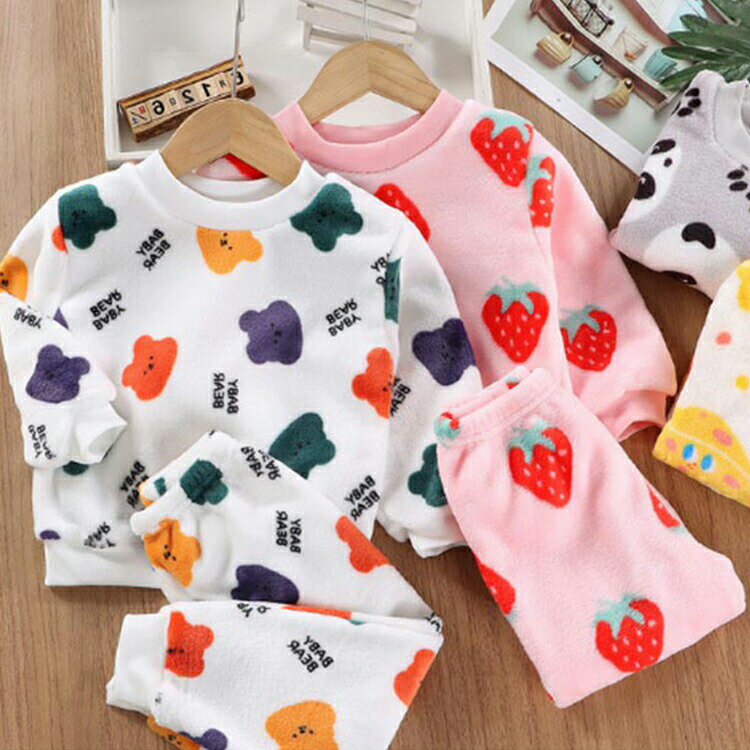 女の子 120 クマ柄 140 寝巻き パンダ柄 ボア 子供 フリース イチゴ柄 90 130 ルームウェア 防寒 パジャマ 長袖 80 起毛 キッズ ルームウェア ホームウェア 100 プルオーバー もこもこ 秋冬 可愛い 総柄 部屋着 上下セット 寝間着 110 男の子