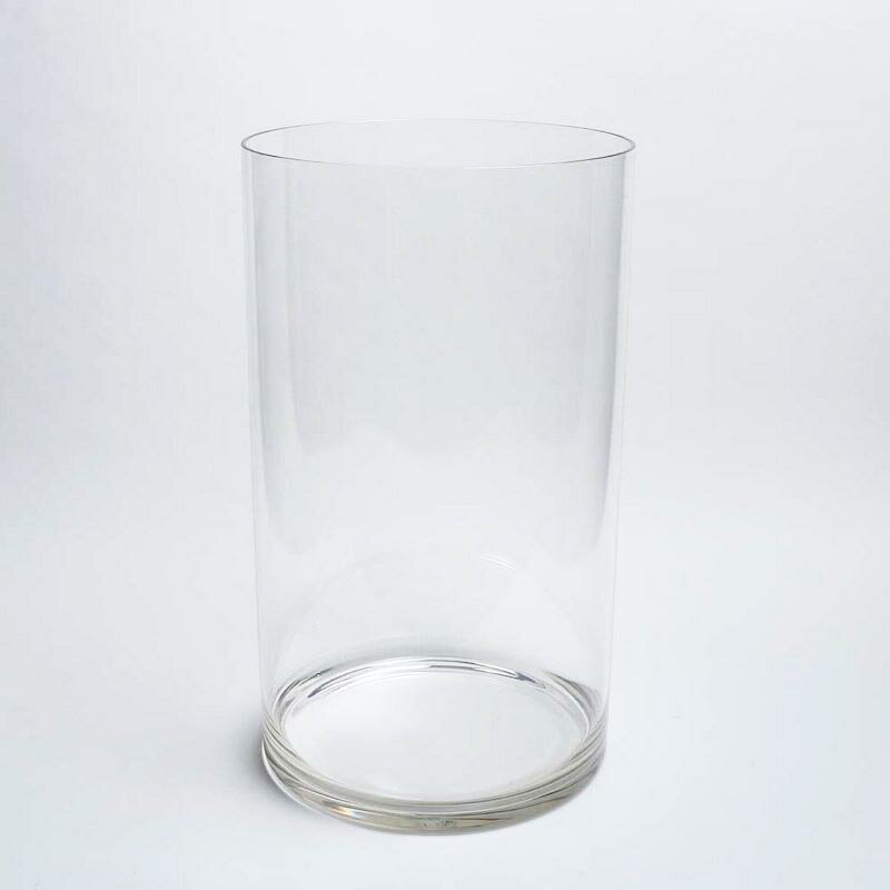 【サイズ】φ35xH60生産地：中国素材：ポリカーボネート●プラスチック素材の中で最高の耐久性を誇る　ABS樹脂の5倍、PVC（ポリ塩化ビニル、塩ビ）の10倍、ポリエチレンやアクリル樹脂の50倍、普通ガラスの400倍、強化ガラスの100倍。●光の透過率は、85％から90％でほぼガラスと同等。通常ガラス製でこのサイズの商品は強度的に水を入れることは危険ですが、ポリカーボネ-ト製なら安心です。●ディスプレイやご家庭では、出来なかったアクアリュウムなどが楽しめます　●微生物などの増殖を計るルミノメーター測定値を比較したところ、ポリカーボネート製品はプラスチック製の15分の1、ガラス製品の4分の1程度。ポリカーボネート製品は素材の凹凸が少ないため、雑菌の繁殖が少なく、ガラスより長持ちするという結果が出ています。注意事項：ベンジン・シンナーなどの溶剤やガラスクリーナーは使用しないでください。【お取り寄せ商品について】※こちらはお取り寄せ商品となります。現在メーカーデータ上在庫のあるものを掲載させて頂いておりますがメーカー実在庫の欠品等によりご注文いただいた後に欠品が発生する場合がございます。その場合にはメールにてご案内をさせて頂きます。/【VAR：58593】20190626new花器、リース 花器・花瓶 プラスチック・アクリル花器/