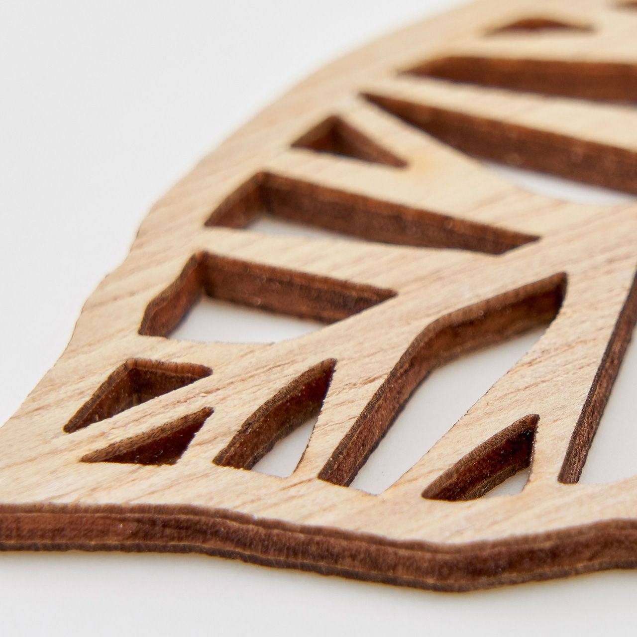 ナチュリーフパーツ 24個 MIX/ZE001082【01】 花資材・フローリスト道具 デコレーションパーツ・素材 ウッドパーツ、ラタンボール 2