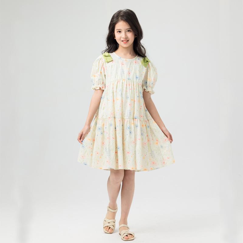 ワンピース ジュニア 女の子 夏 半袖 綿 薄手 軽量 パフスリーブ 総柄 小花柄 フラワープリント ティアード リボン かわいい フェミニン お出かけ着 普段着