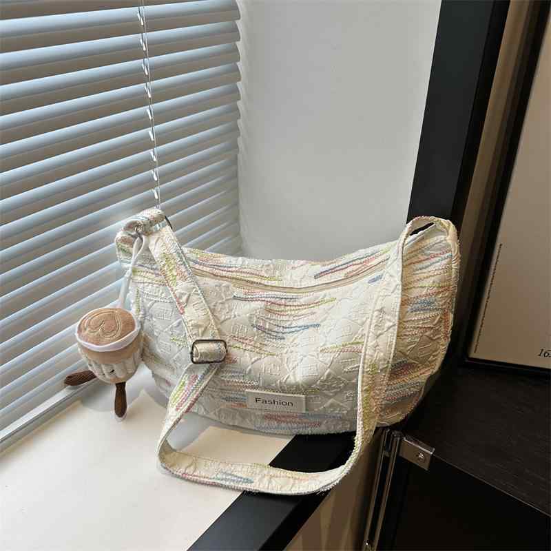 ショルダーバッグ レディース ナイロン 斜め掛け ワンショルダー 水餃子型 おしゃれ カジュアル ストリ..