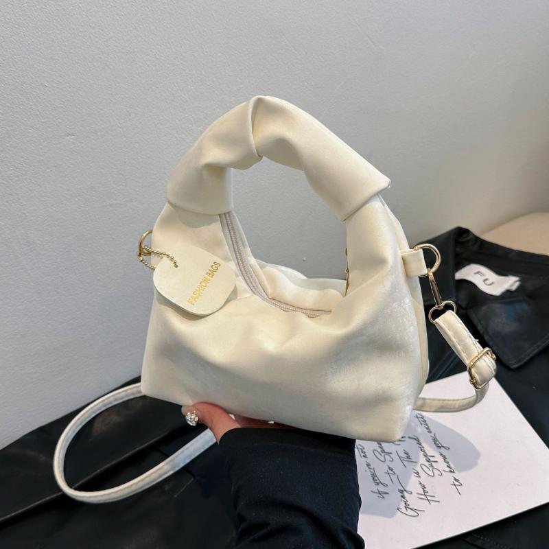 バッグ レディース 春夏 韓国ファッション トレンド 個性的デザイン 上品 ふわふわ 雲形 PUレザー 柔ら..