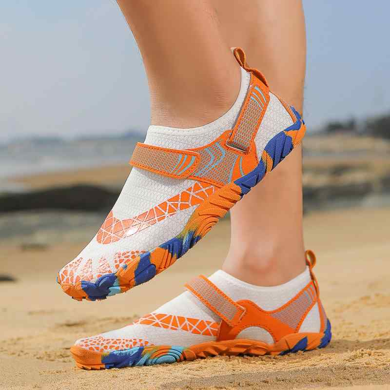 アウトドア ウォーターシューズ 男女兼用 ユニセックス 5本指 水陸両用 マリンシューズ ビーチ 海水浴 ..