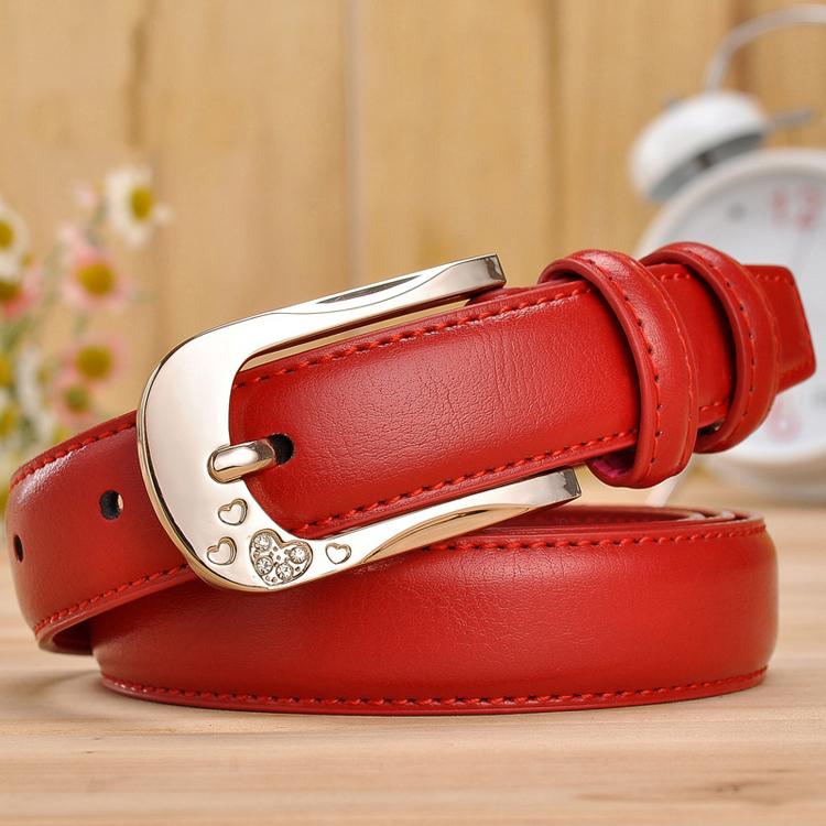 ベルト レディース 女性用 革 レザー 赤 レッド 細身 ベルト ウエストベルト ジーンズ デニム 相性抜群 カジュアル 万能 飾りベルト