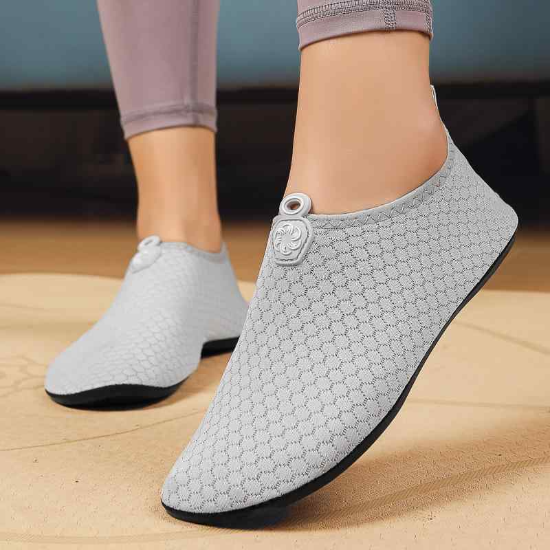 ウォーターシューズ キッズ 男女兼用 アウトドア マリンシューズ アクアシューズ ビーチ スイミング 速乾 薄型 軽量 水陸両用 ベアフットソックス ナイロン ...