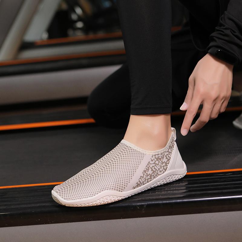 溯渓シューズ メンズ 水陸両用 アクアシューズ ウォーターシューズ アウトドア スリッポン ローカット 通気性 速乾性 滑り止め 水中足元保護 ビーチ ダイビン...