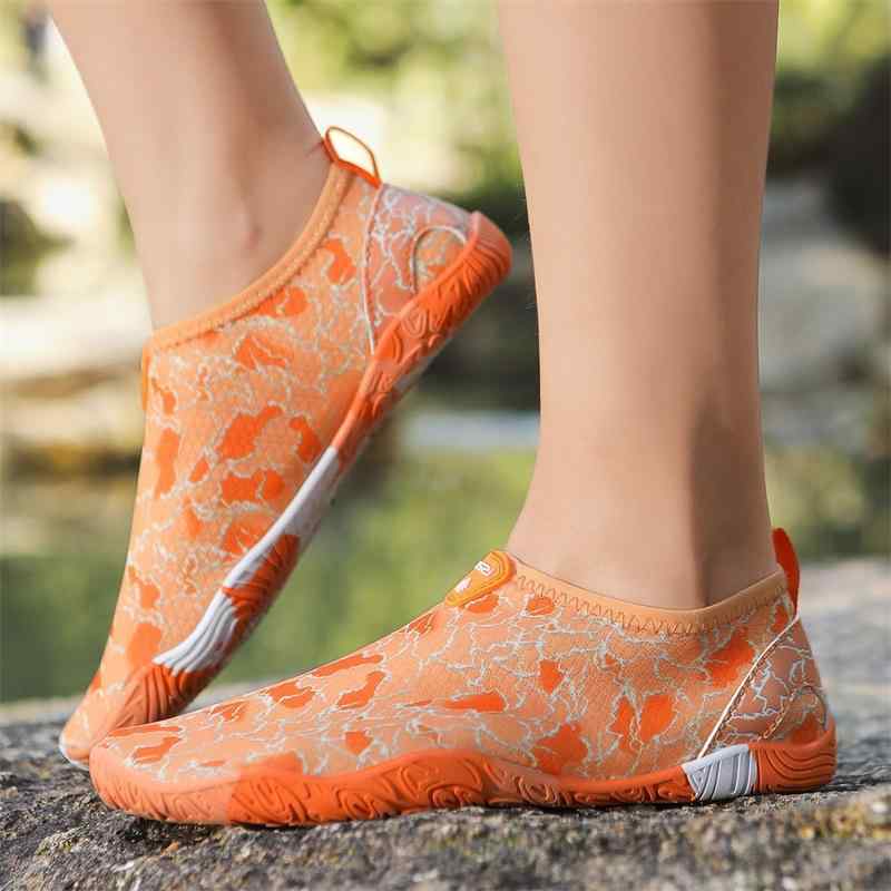 ウォーターシューズ 男女兼用 夏用 ビーチ マリンシューズ スイム シュノーケリング 川遊び 水陸両用 スリッポン 軽量 伸縮性 メッシュ アウトドア レジャー