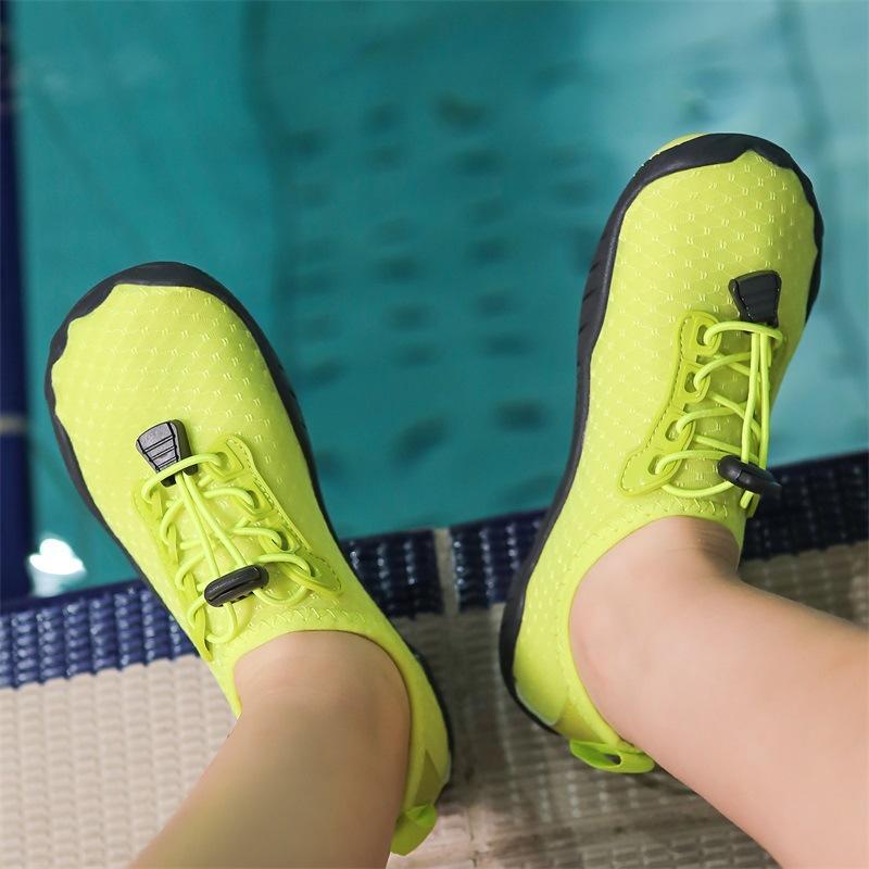 アクアシューズ 親子 男女兼用 五本指 速乾性 水陸両用 多機能 防滑 ローカット ゴム底 ストレッチ素材 アウトドア マリンスポーツ 渓流 キャンプ ハイキン...