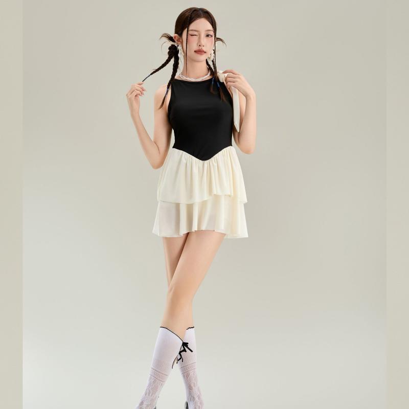 スイムウェア レディース セパレート ワンピース風 体型カバー 細見え 速乾 伸縮性 露出控えめ 胸パッド付き プリンセス風 温泉 プール 海水浴 リゾート 大人可愛い ポリエステル素材