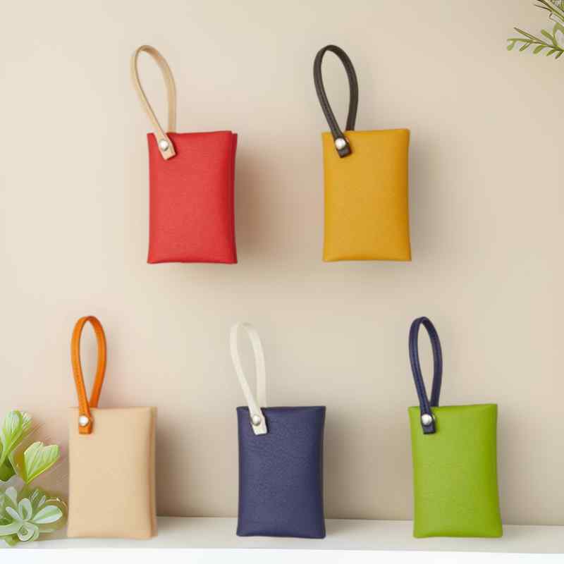 ティッシュケース 吊り下げ式 レザー PUレザー 車載 卓上 壁掛け ポータブル ミニ シンプル おしゃれ ..