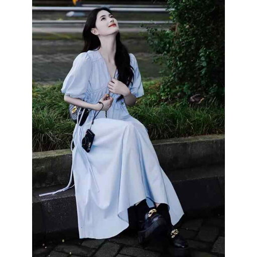 ワンピース レディース 春夏 シフォン Vネック パフスリーブ 半袖 Aライン ロング丈 ドーパミンブルー 高級感 リゾート ビーチドレス ワンピース レディース 春夏 シフォン Vネック パフスリーブ 半袖 Aライン ロング丈 ドーパミンブルー 高級感 リゾート ビーチドレス