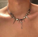 ネックレス メンズ パンク 個性的 リベット スタッズ 十字架 切り替え チタン鋼 ステンレス チョーカー ショートネックレス 大ぶり 高級感 トレンド 電気メッキ加工 ファッション 秋冬 男女兼用