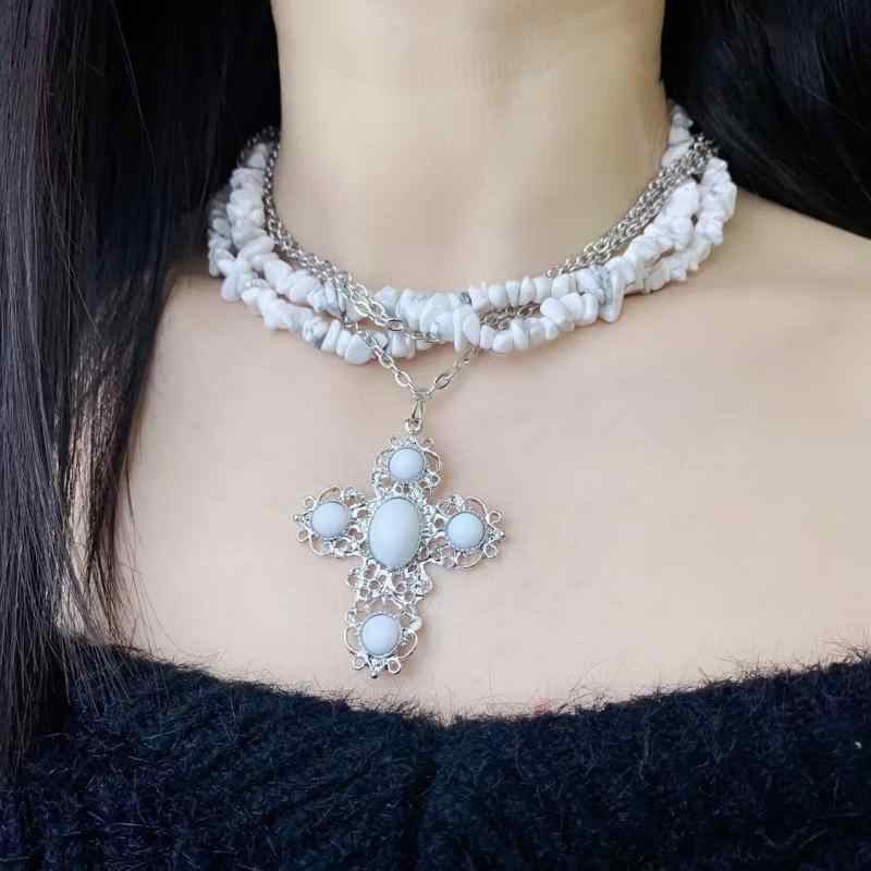 ネックレス レディース パンク ロック ストリート系 不規則 クラッシュストーン風 十字架 レイヤード 重ね付け チョーカー 合金 アクセサリー