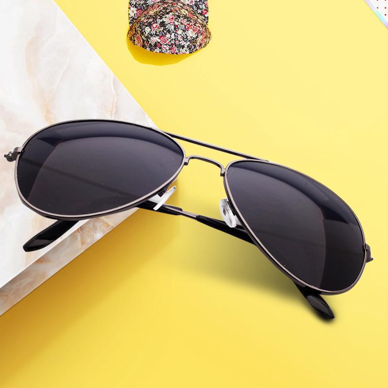 サングラス メンズ レディース パイロット アビエイター ティアドロップ レトロ ヴィンテージ メタルフレーム フルリム グレーレンズ UVカット アイウェア 旅行 ドライブ アウトドア ファッション