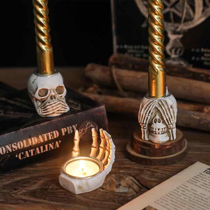燭台 北欧風 骸骨の手 スカルハンド キャンドルホルダー レジン製 オブジェ ハロウィン イベント 装飾 お化け屋敷 密室 ホラー パーティー ムード演出
