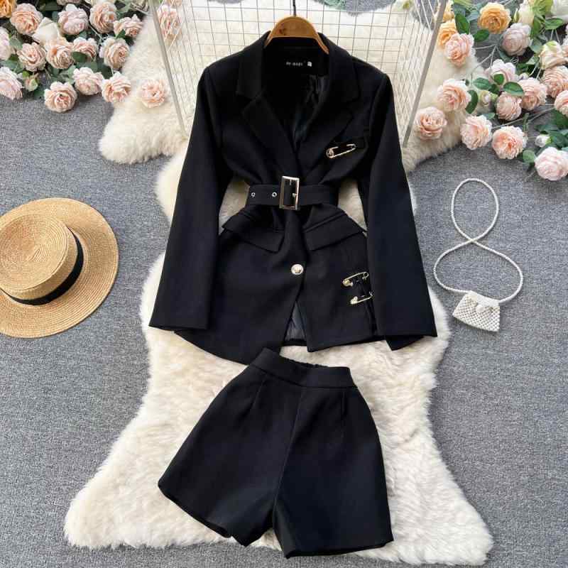 レディース セットアップ フレンチレトロ デザイン テーラードジャケット ハイウエスト ワイドショートパンツ 五分袖 パワーショルダー ブラック 2点セット カジュアル きれいめ フェミニン お出かけ