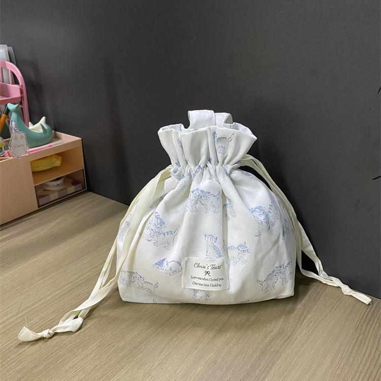 化粧ポーチ かわいい 猫柄 プリント 大容量 手提げ 巾着 携帯 旅行用 多機能 リップ収納 コットン スクエア インスタ風 ホワイト ピンク