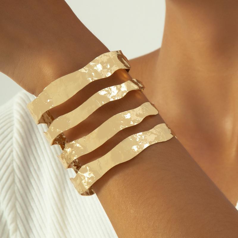 ブレスレット レディース 女性用 フレンチ シンプル デザイン 開口バングル スムース 鏡面 個性的 レト..