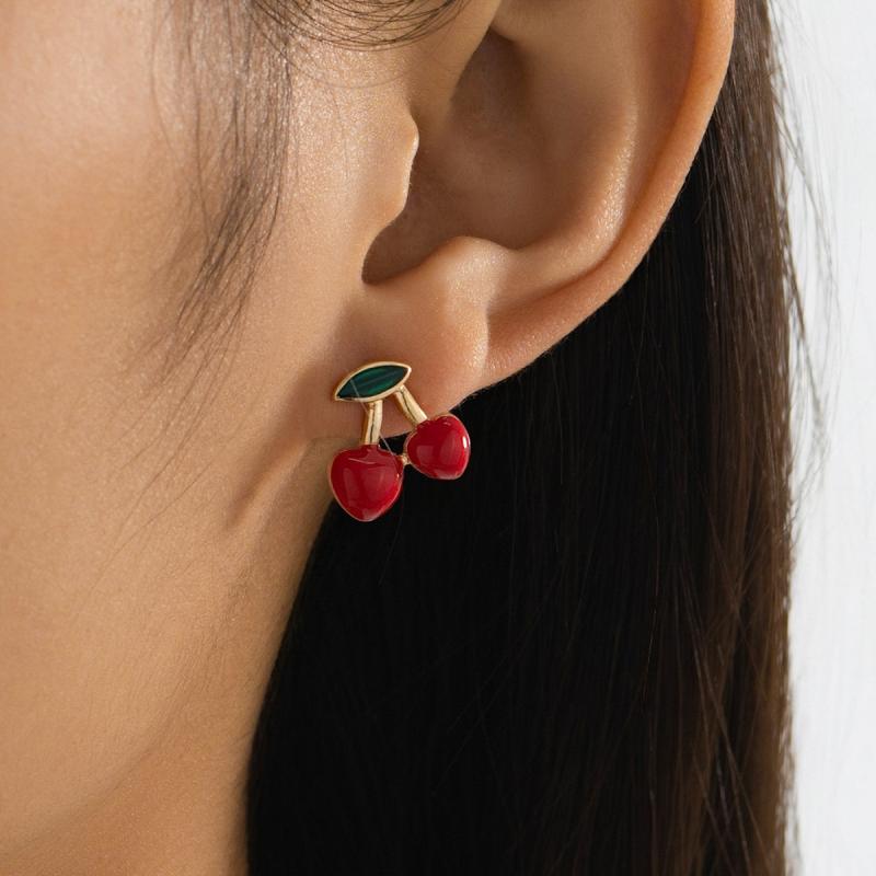 ピアス レディース さくらんぼ チェリー フルーツ レッド 小ぶり シンプル かわいい キュート エポキシ樹脂加工 合金製 上品 スウィート フェミニン 春 普段使い お出かけ カジュアル