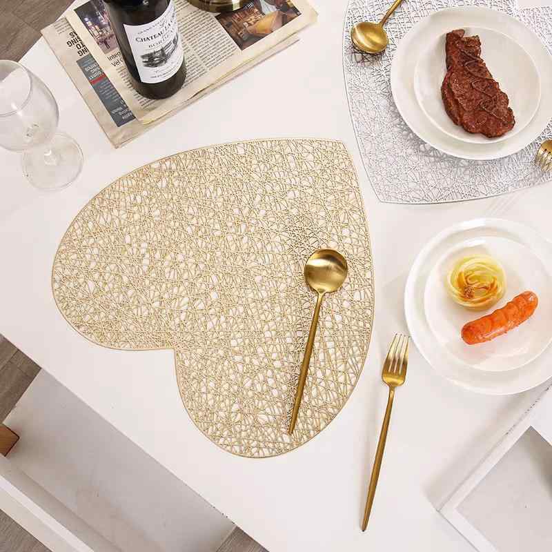 ランチョンマット バレンタイン ハート型 かわいい 断熱 耐熱 撥水 防汚 北欧風 ダイニング用 食卓マット ゴールド シルバー ローズゴールド(x6)