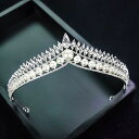 ヘッドドレス 花嫁 ブライダル ティアラ パール 王冠 ウェディング 大人用 韓国風 シンプル 華やか エレガント ジルコニア きらめき 高級感 結婚式 撮影 シルバー アンティークゴールド