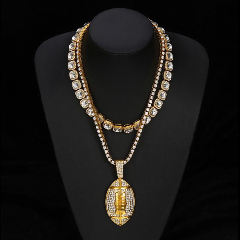 ネックレス メンズ 男性用 ヒップホップ ストリート ファッション パヴェジルコニア ラグビーボール ペ..