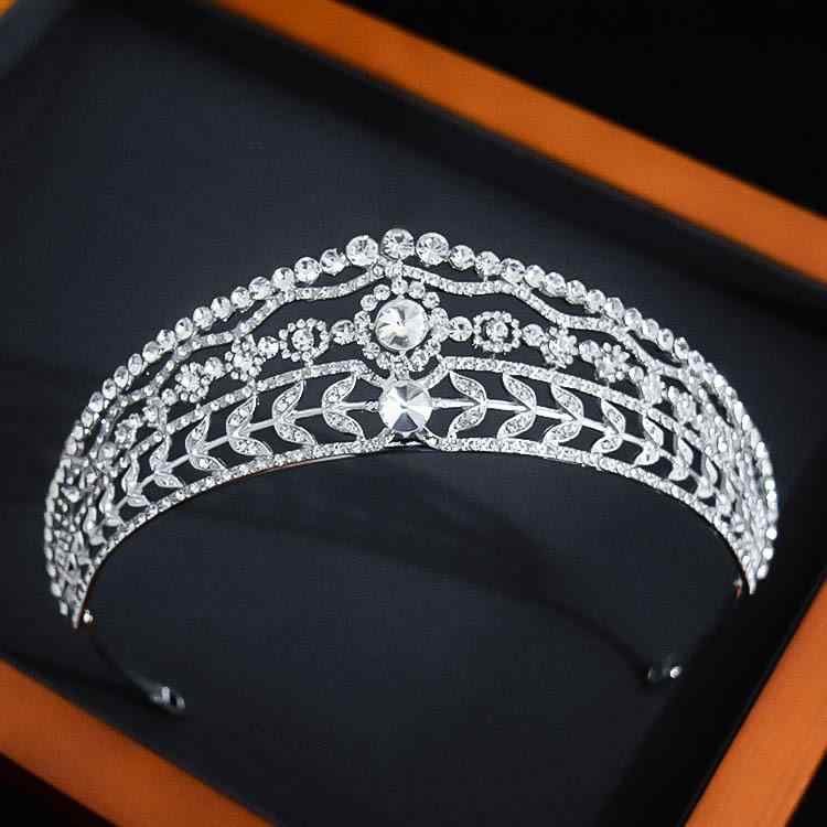 ヘッドドレス レディース ウェディング ティアラ 結婚式 ブライダル 花嫁 プリンセス ヨーロピアン クラウン 高級感 豪華 ラインストーン シルバー ゴージャ...