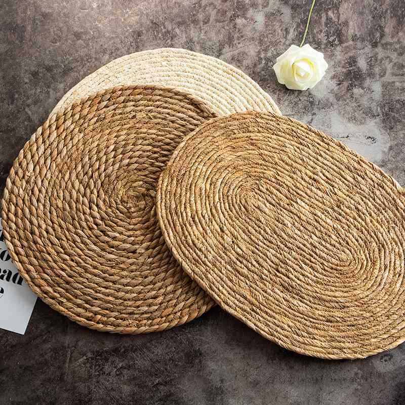 ランチョンマット 手作り 草編み 円形 鍋敷き 茶托 断熱 耐熱 滑り止め キッチン 食卓 和風 モダン ナチュラル 天然素材 おしゃれ(x2)