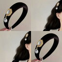 カチューシャ レディース 女性用 バロック ラインストーン ベロア ヘアバンド フレンチ レトロ 宮廷風 エレガント 高級感 上品 小顔効果 冬 パーティー お呼ばれ クリア レッド