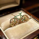 ブローチ レディース 自転車 モチーフ レトロ ヴィンテージ ライトグリーン 銅製 金メッキ ジルコニア 高級感 ファッション小物 ピンブローチ プレゼント ギ...
