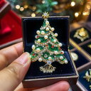レディース ブローチ クリスマスツリー モチーフ 高級感 精緻 上品 きらめく エレガント 華やか オリジナルデザイン 秋冬 ホリデーシーズン パーティ クリス...