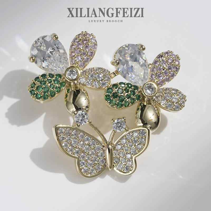 ブローチ レディース 蝶々 花 五枚葉 ゴールドカラー 銅製 電気メッキ加工 上品 エレガント アクセサリー 華やか ワンポイント ピン カジュアル フォーマル 普段使い