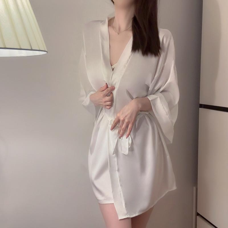 ナイトガウン レディース 夏 セクシー サテン 薄手 前開き 紐付き 大きいサイズ ルームウェア バスローブ ポリエステル ゆったり Vネック 高級感 エレガント