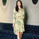 シャツワンピース レディース 春夏 Vネック 長袖 ミディ丈 ゆったり ビッグシルエット 薄手 軽量 涼感 快適 サテン シフォン ポリエステル パジャマ ルームウェア ナイトウェア ネグリジェ おしゃれ オリーブグリーン 部屋着 ワンマイルウェア