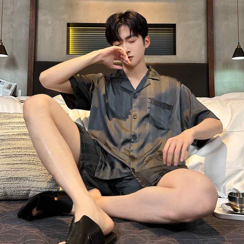 パジャマ メンズ 男性 接触冷感 薄手 半袖 襟付き ハーフパンツ キャラクター柄 ゆったり 大きいサイズ 春夏 ルームウェア 上下セット ポリエステル 通気性 吸湿速乾 快適 部屋着 普段使い