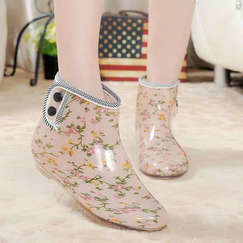 レインブーツ レディース ショート丈 学生用 ローヒール 滑り止め 防水 PVC 無地 韓国風 おしゃれ キッチン 洗車 水仕事 普段使い 梅雨対策 ヒョウ柄