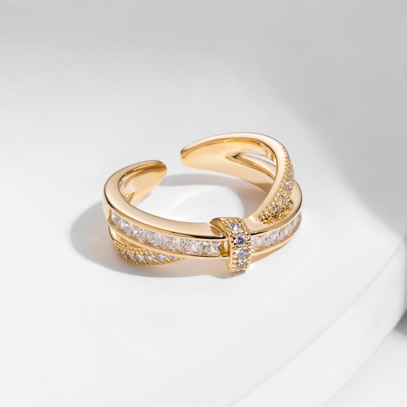 指輪 リング レディース 幾何学デザイン オープンタイプ フリーサイズ 上品 高見え 人差し指用 インフルエンサー 韓国風 シンプル クール 銅製 マイクロパヴェ 通勤 オフィス 普段使い 春夏(x2)