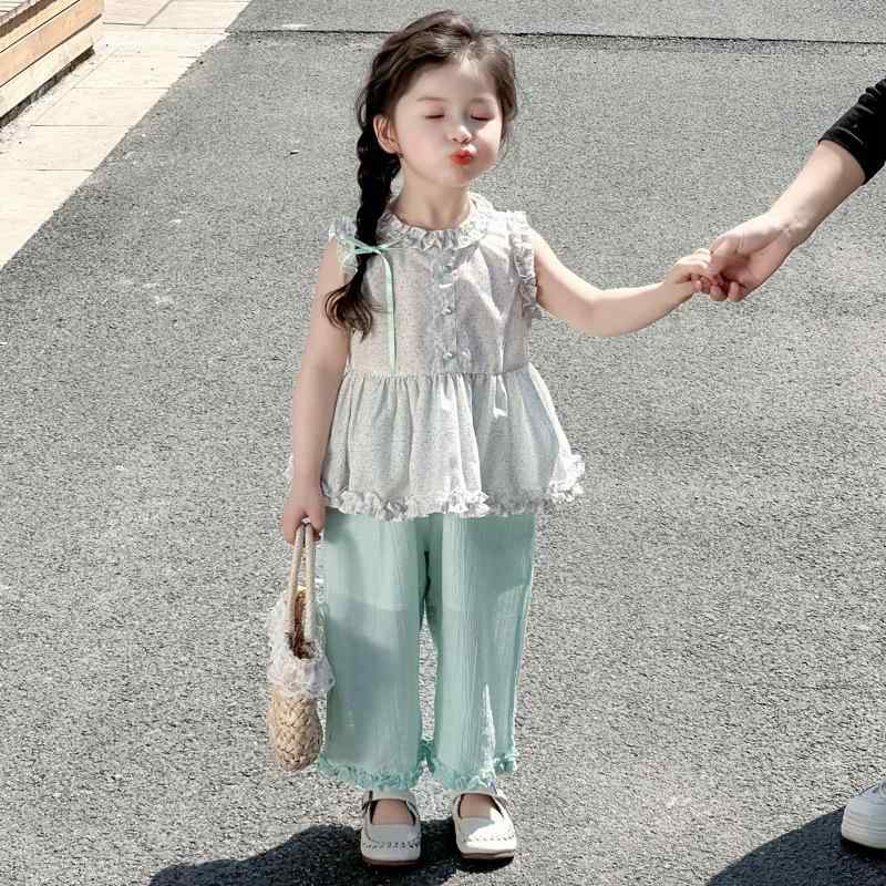 キッズ 女の子 夏 セットアップ 韓国風 おしゃれ ノースリーブ 2点セット パンツスタイル 薄手 ポリエステル カジュアル 上下セット 普段着 お出かけ